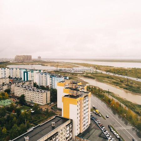 Hotel Gala Surgut Exterior foto