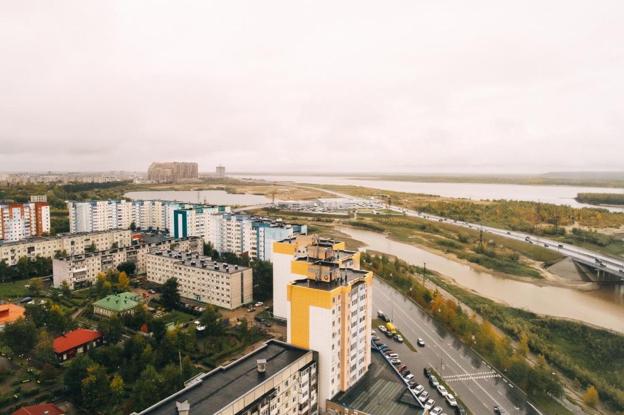 Hotel Gala Surgut Exterior foto